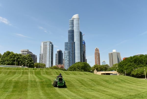 Cost of Corporate Lawn Mowing in Mchenry